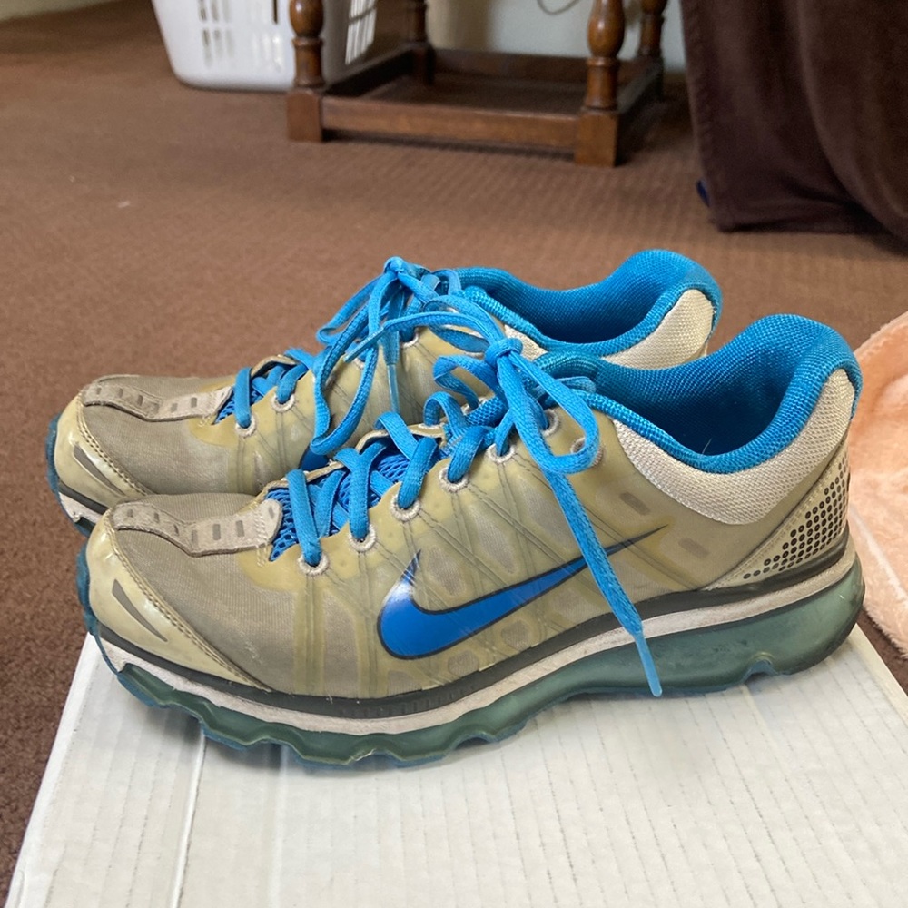 NIKE AIRMAXX